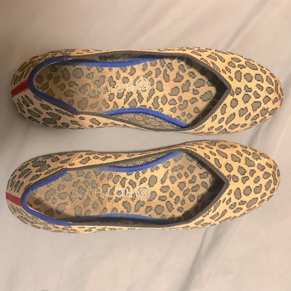 Size 10 Rothy’s The Flat in Spotted. VGUC!